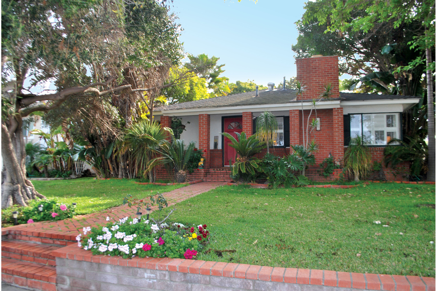 1-storey house with garden